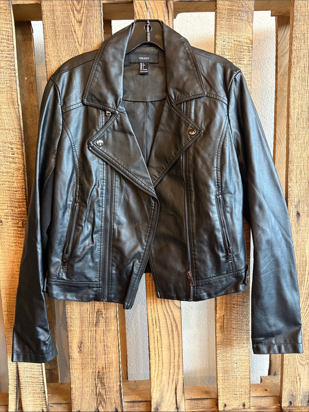 Forever 21 Women's Black Faux Leather Moto Jacket